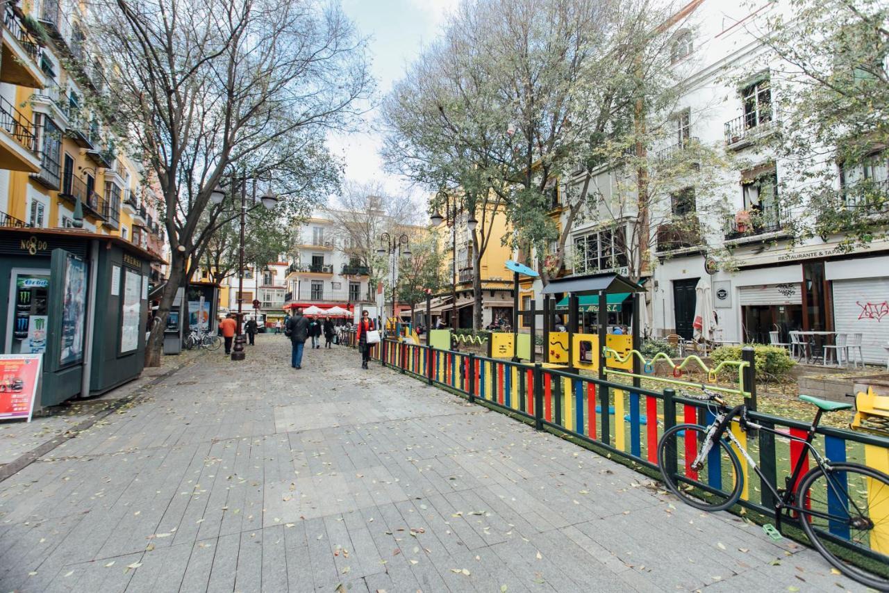 Апартаменты Plaza Del Buen Suceso Севилья Экстерьер фото