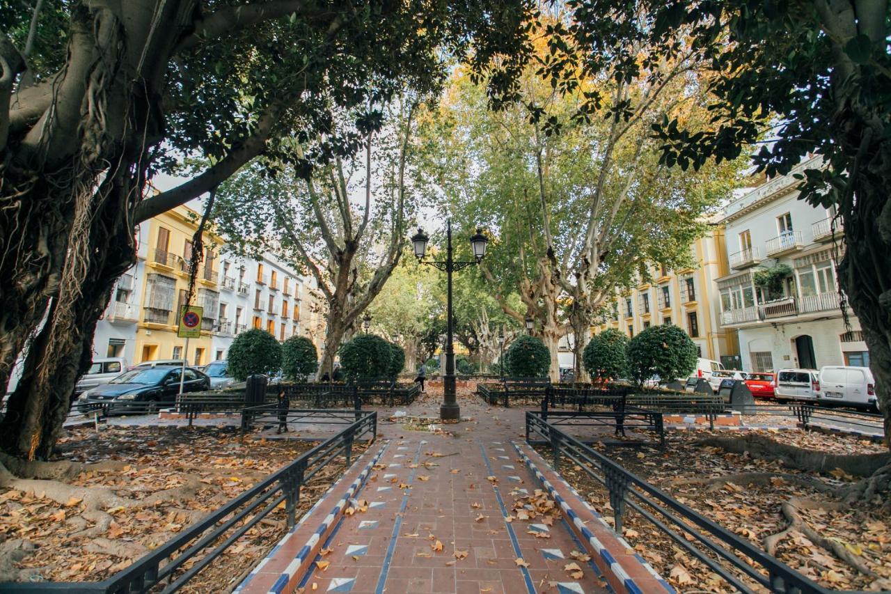 Апартаменты Plaza Del Buen Suceso Севилья Экстерьер фото